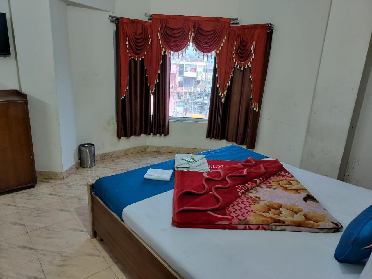 Hotel Holiday Inn Paradise Chandīgarh Екстериор снимка