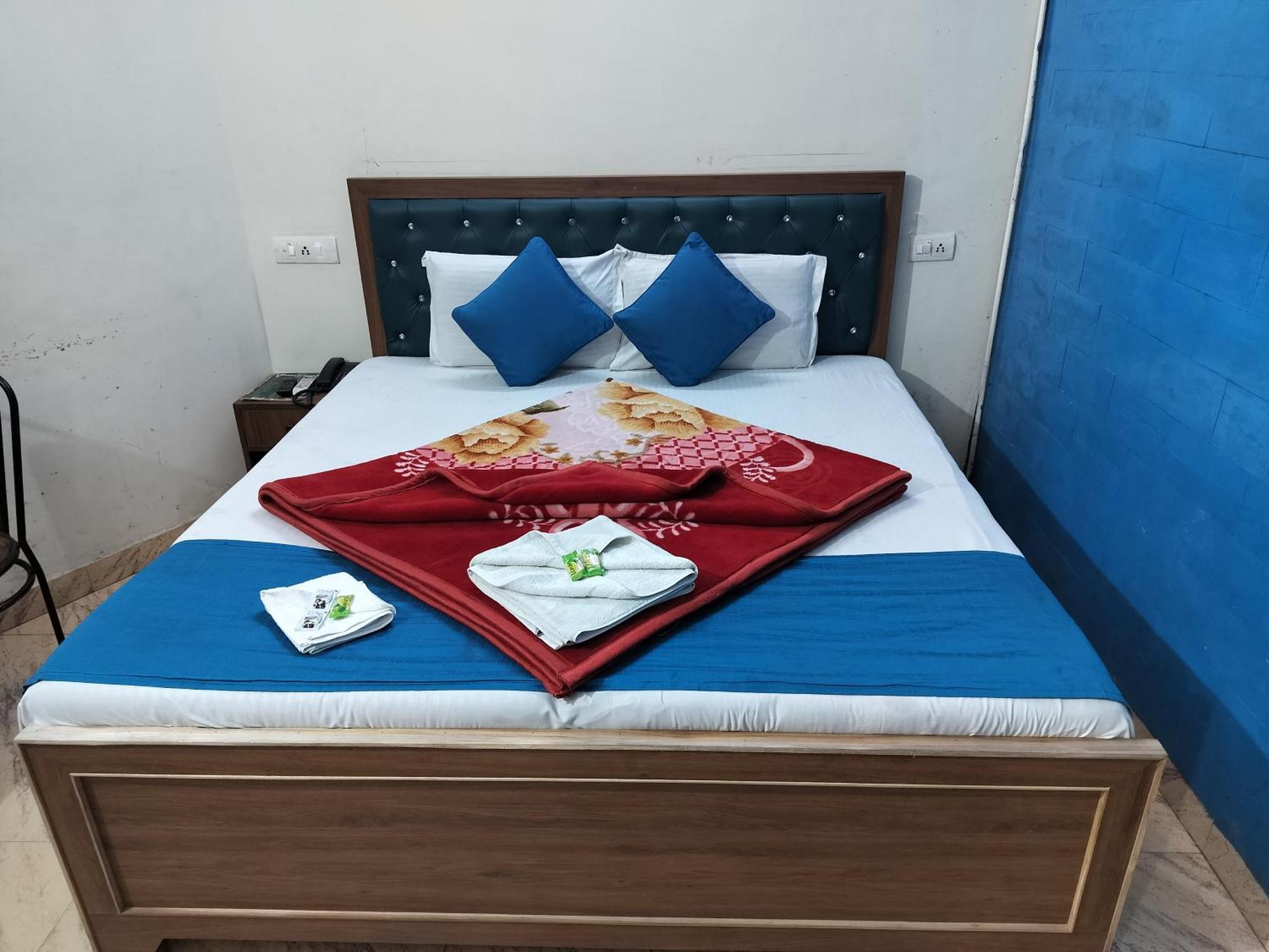 Hotel Holiday Inn Paradise Chandīgarh Стая снимка